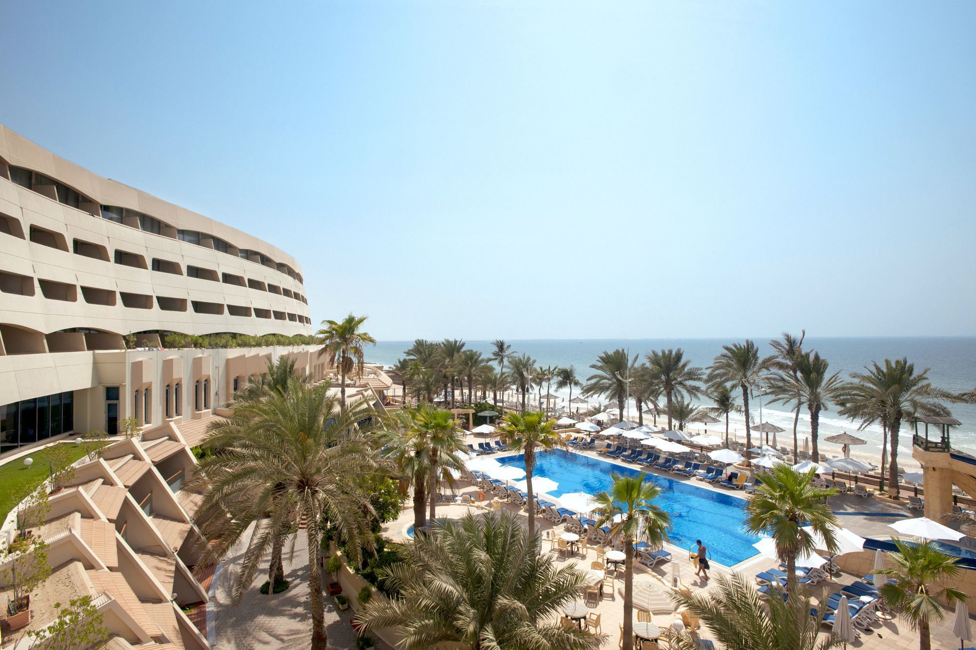 Occidental Sharjah Grand Hotel Exterior foto